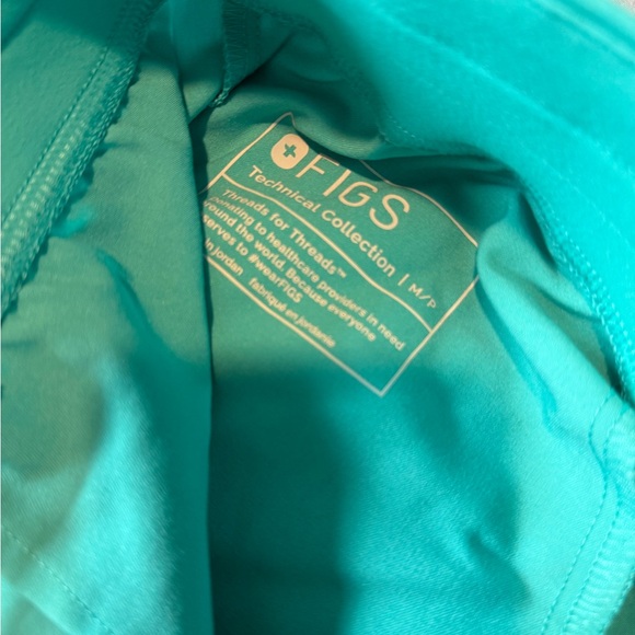 Figs Scrub Set - Picture 4 of 7